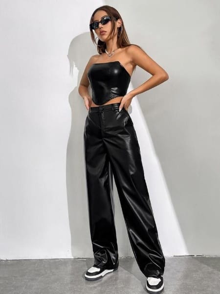 Conjunto de Corset y Pantalón Ancho en Cuerina - Image 2