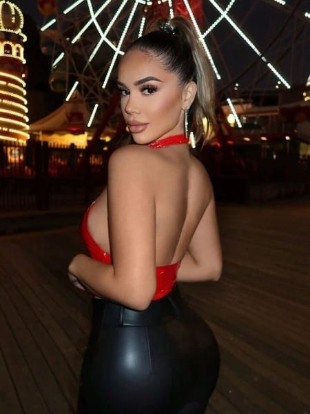 Blusas Escotada y Entrecruzado En Charol - Image 3