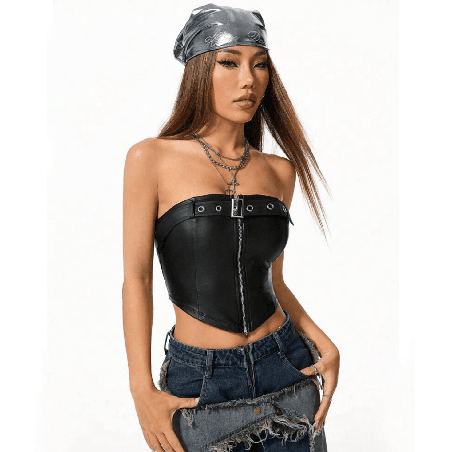 Blusa Ajustada en Cuerina con Hebilla y Cierre Frontal - Image 3