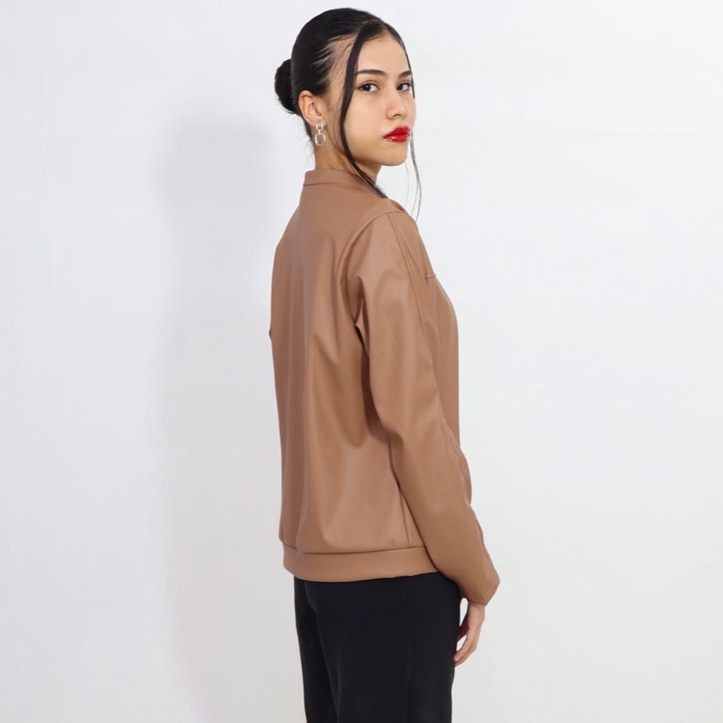 Chaqueta Elegante con Cierre Delantero y Botón - Image 3