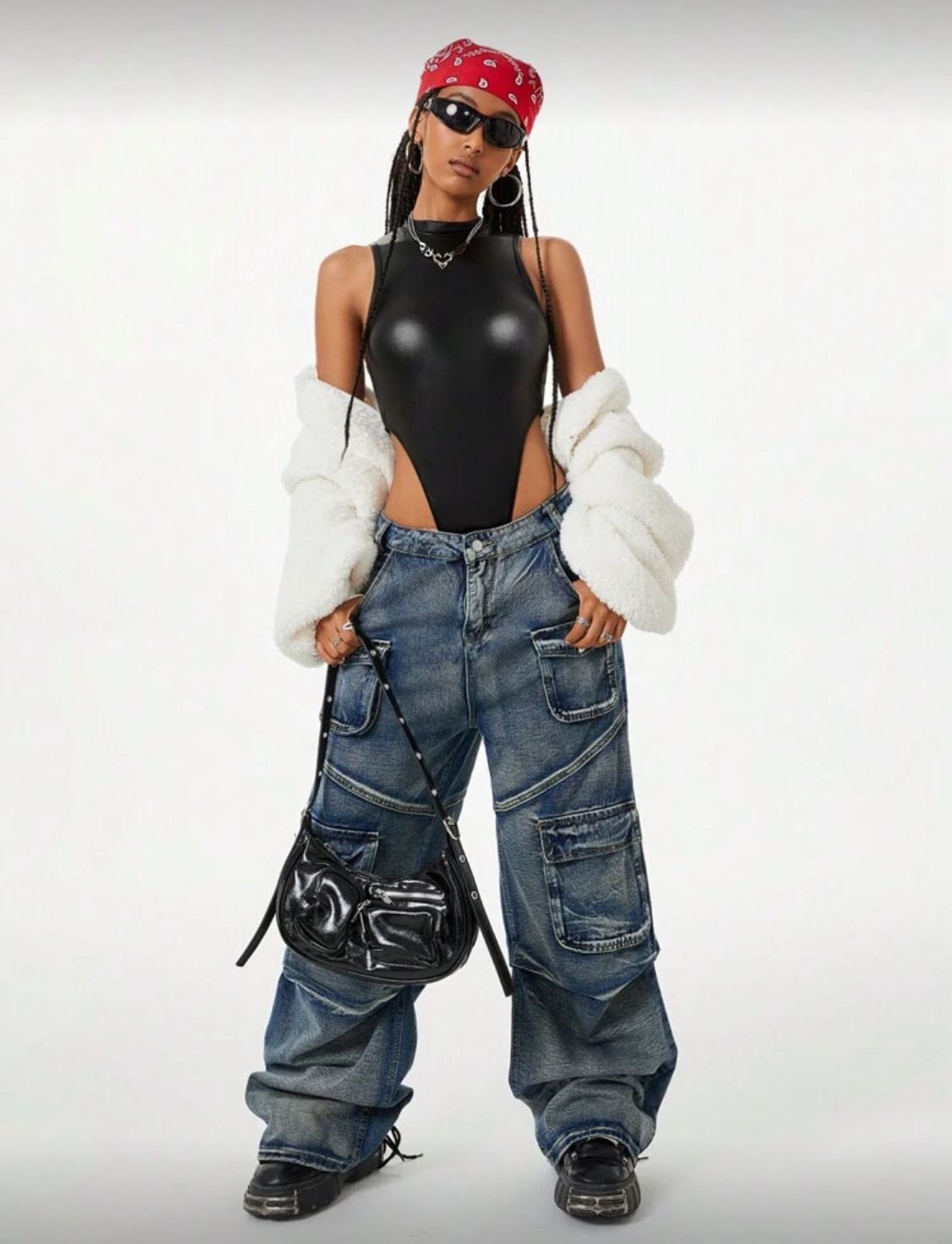 Body Ajustado al Cuerpo Cuello y Descaderado - Image 3