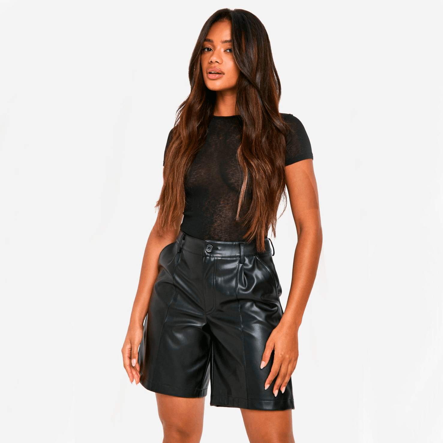 Bermuda Elegante Cuerina Diseño Coqueto