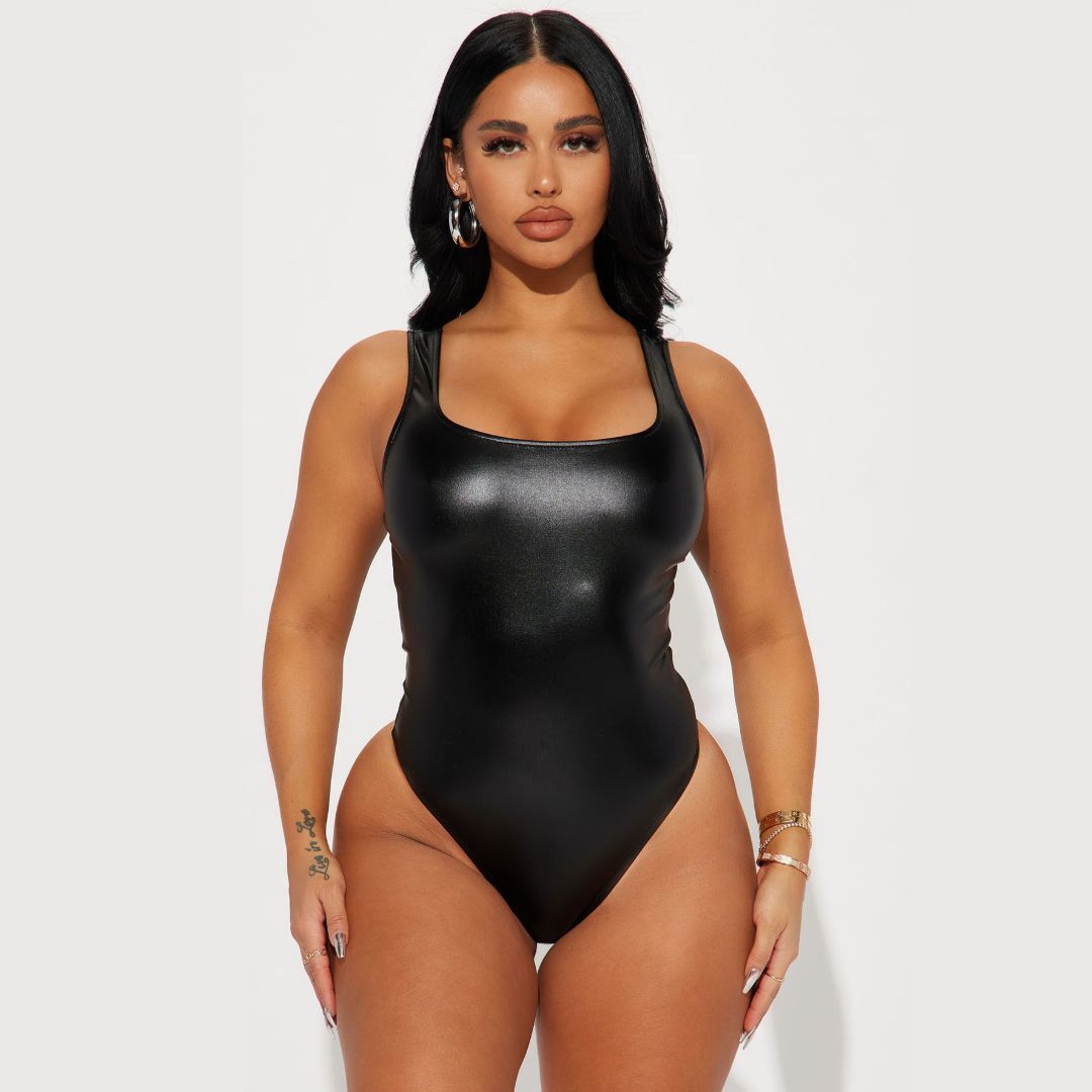 Body de Cuerina Clásico con Escote Cuadrado